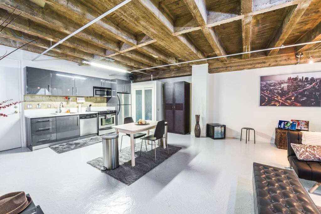 Newly Renovated 1Bdrm Loft Dtla And Rooftop Pool Los Ángeles Exterior foto